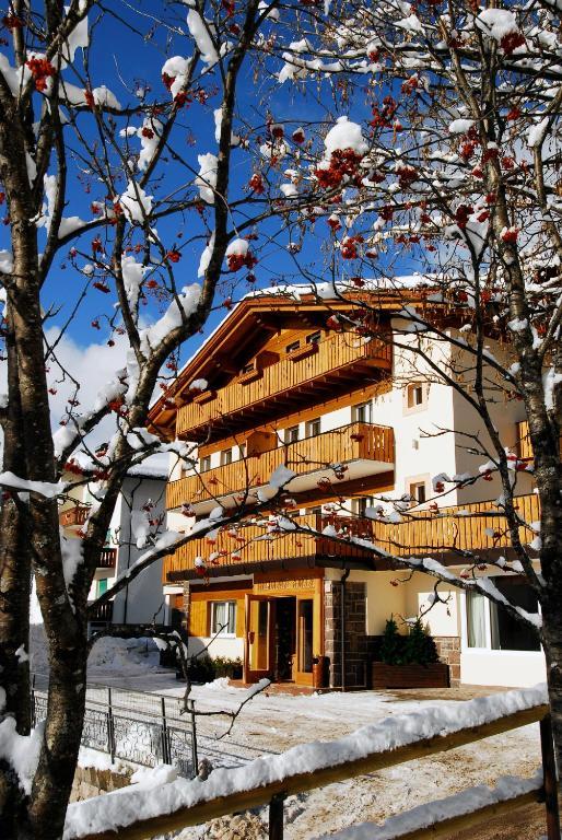 Residence Adler Сан-Мартино-ди-Кастроцца Экстерьер фото