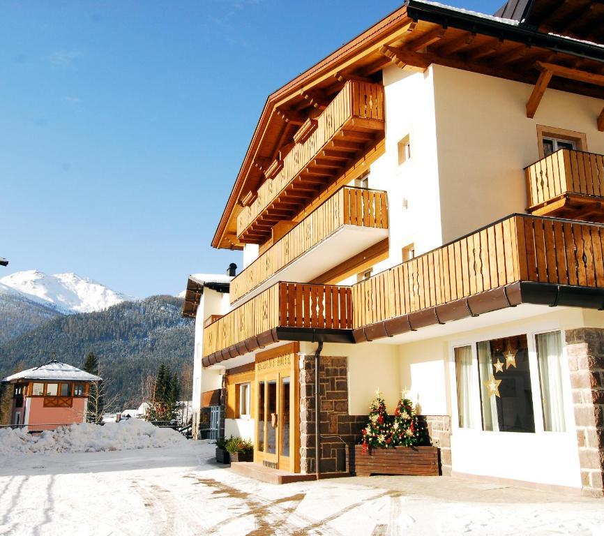 Residence Adler Сан-Мартино-ди-Кастроцца Экстерьер фото